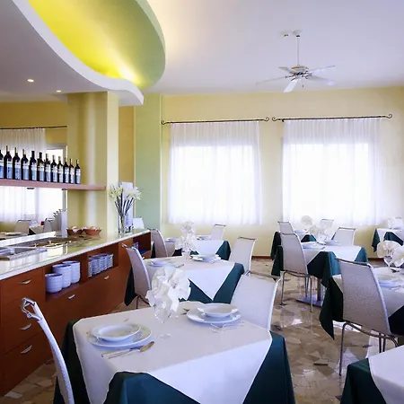 Eden Hotel 3*