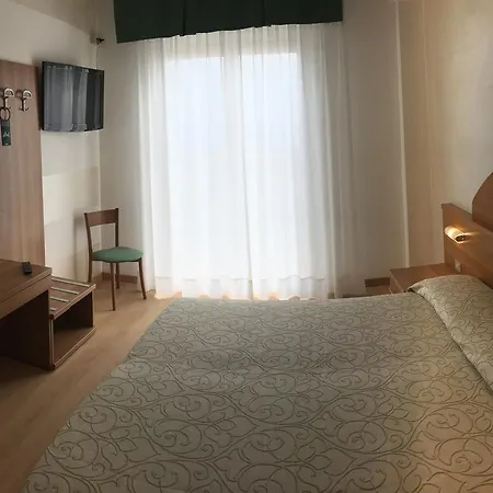 Eden Hotel