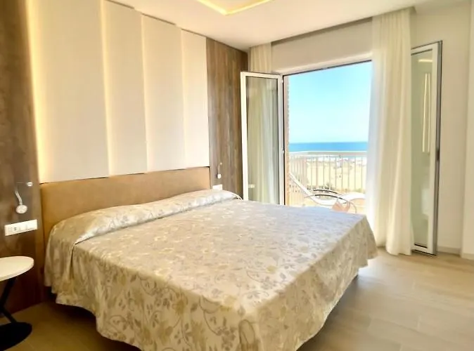 Hotel Eden 3*